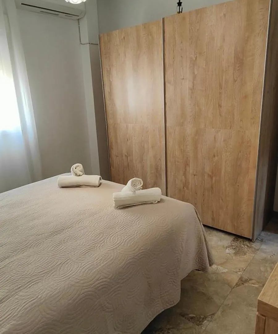 Apartamento Cuadro De La Virgen - Vivienda Turistica Andújar 0*,  España